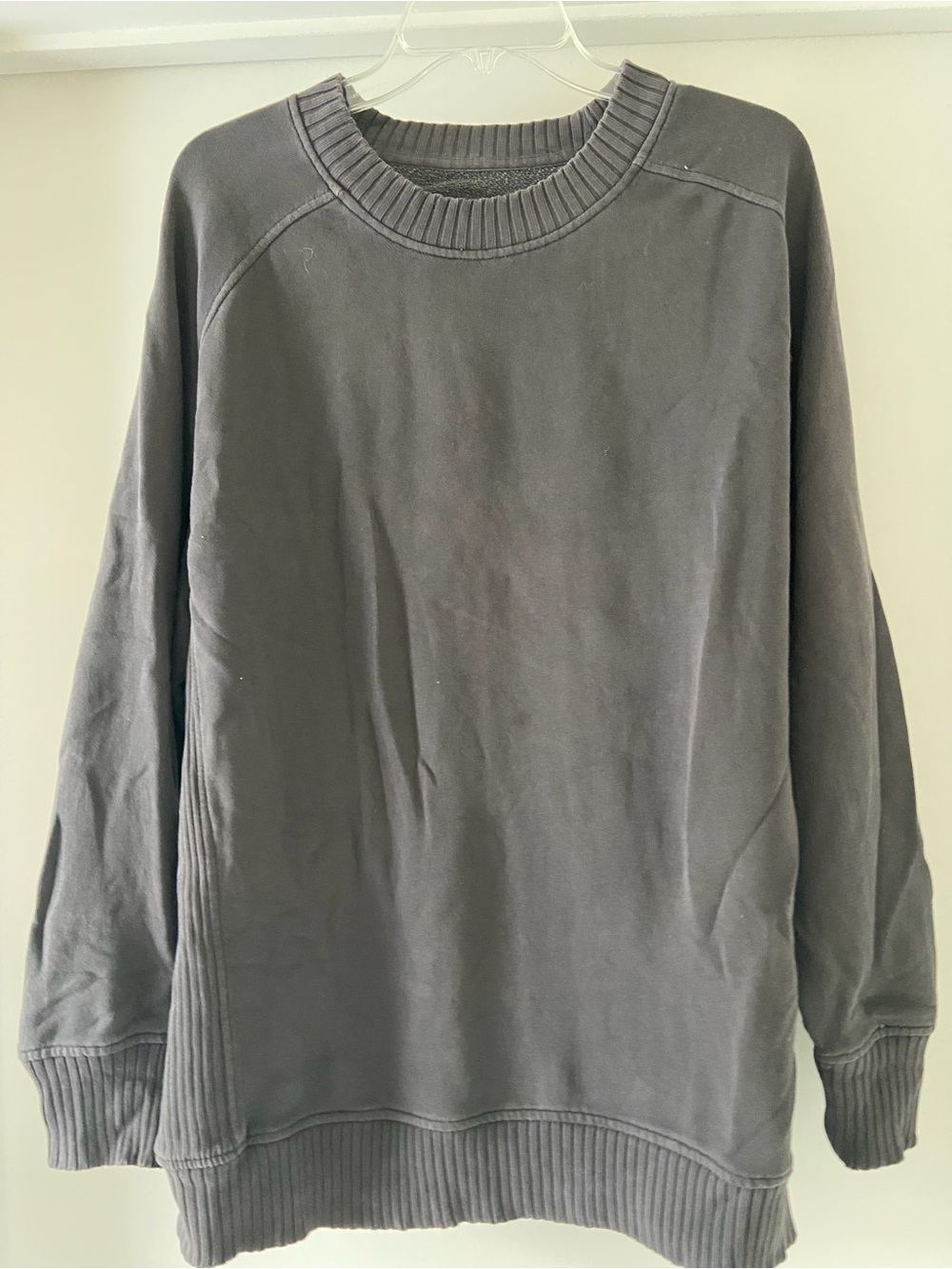 aerie Women’s Charcoal Gray Oversized Crewneck Sweatshirt
